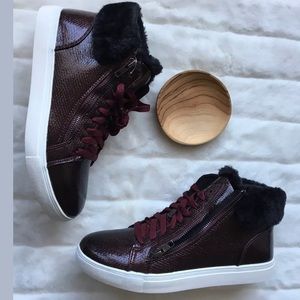 Brash Women’s High Top Shoes